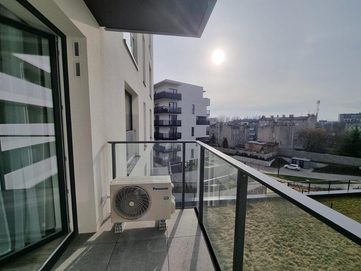Q Enter-dwa Pokoje, Manufaktura, Garaz Gratis, Tv Max, Fv Gwarancja Zadowolenia Apartment *
